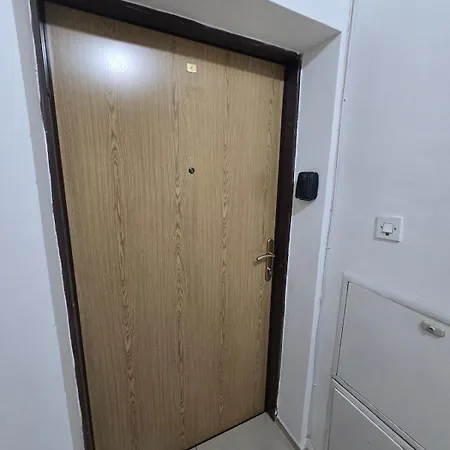 Bright & Cozy Home, * Скоп'є