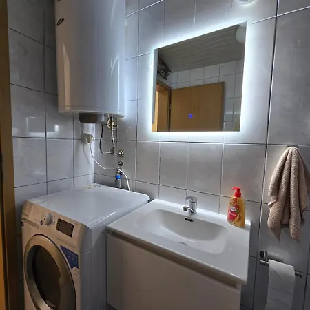 Bright & Cozy Home, Апартаменти