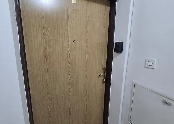 Bright & Cozy Home, * Skopje