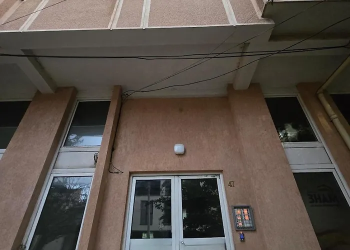 Bright & Cozy Home, Appartamento Skopje