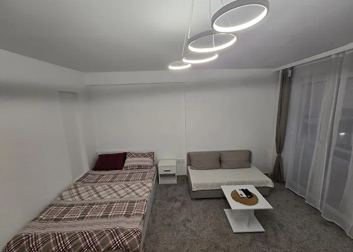 Bright & Cozy Home, *